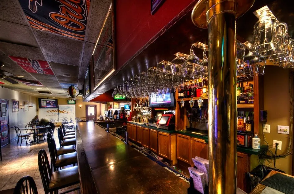 Anthony's Bar and Grill